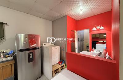 Canary Courts Top Floor  Condo For Sale