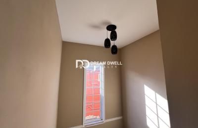 Dinsley Townhouse For Sale
